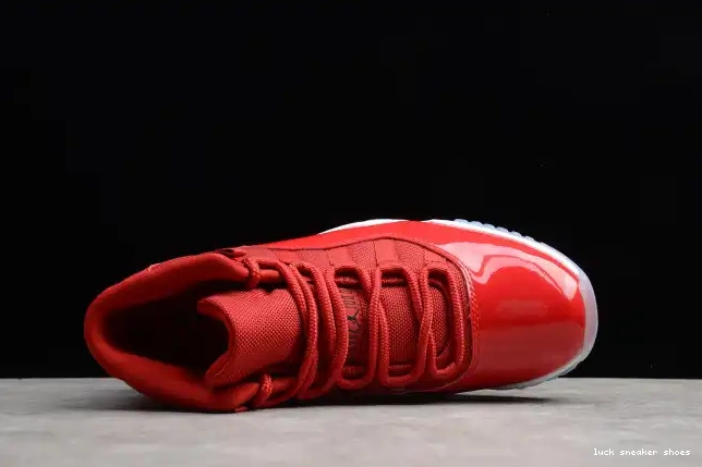 Rep LUCY Red RetroGym Air 378037-623 Jordan 11 0530